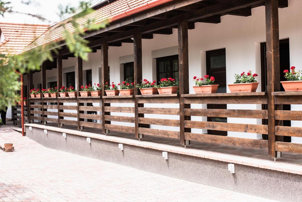 Hotel Boroka Vendeghaz Toalmas Zewnętrze zdjęcie